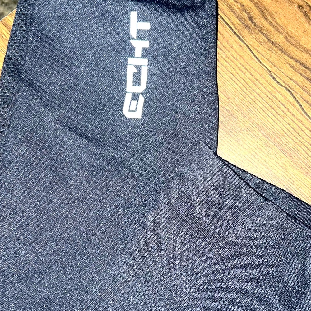 Workout LEGGINGS 💋 - Picture 2 of 3